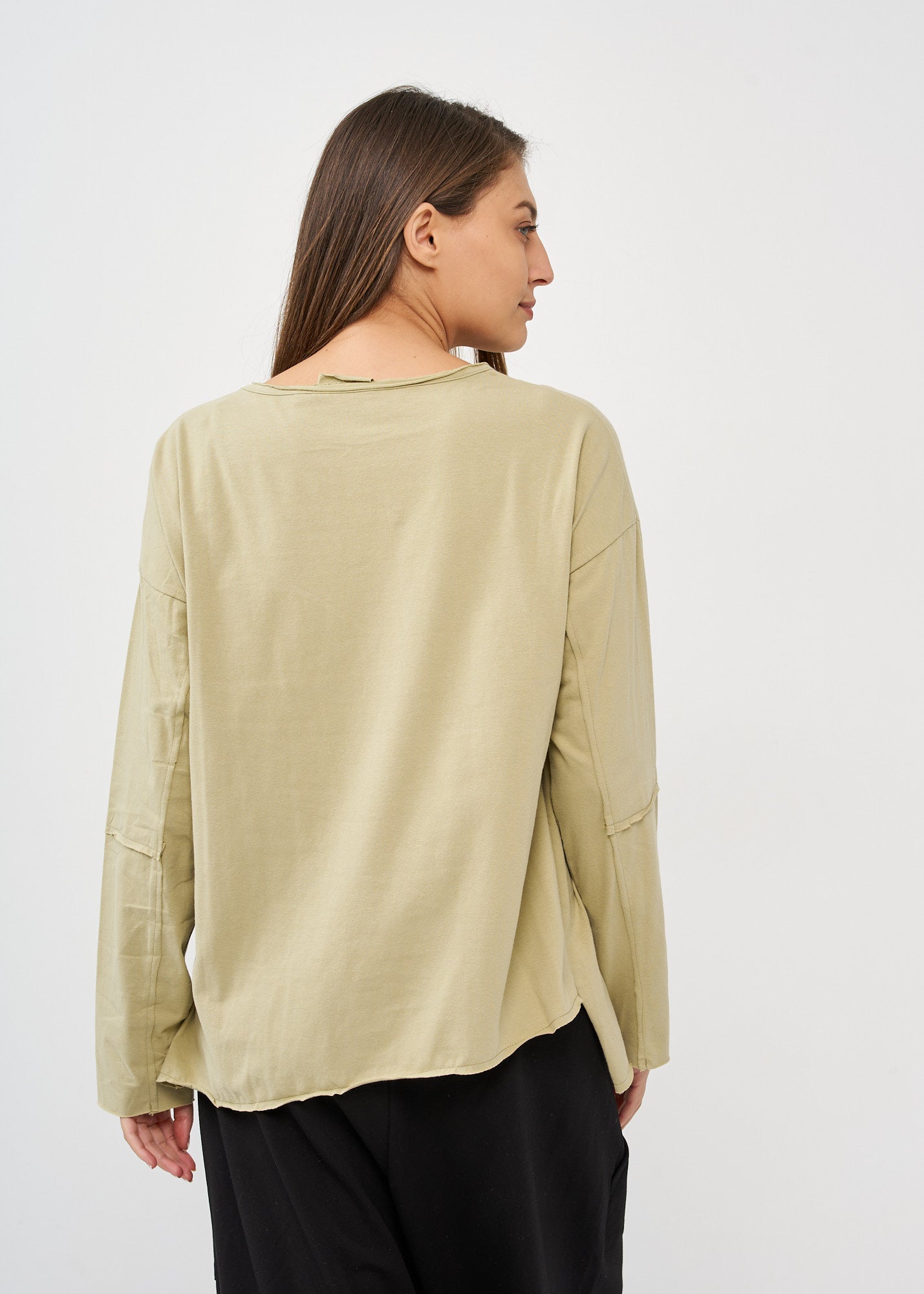 Green long sleeve diagonal extension shirt
