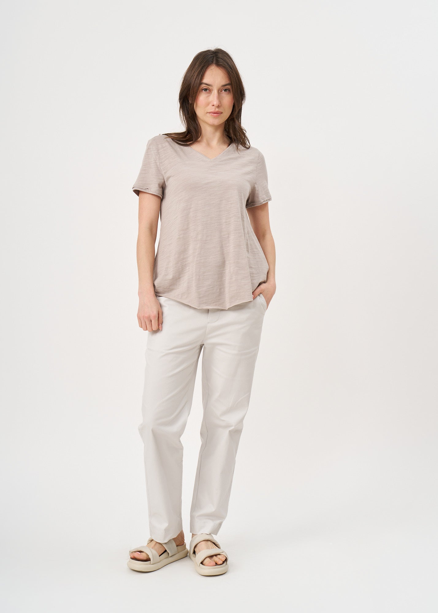 Brown V-neck triangle extension T-shirt
