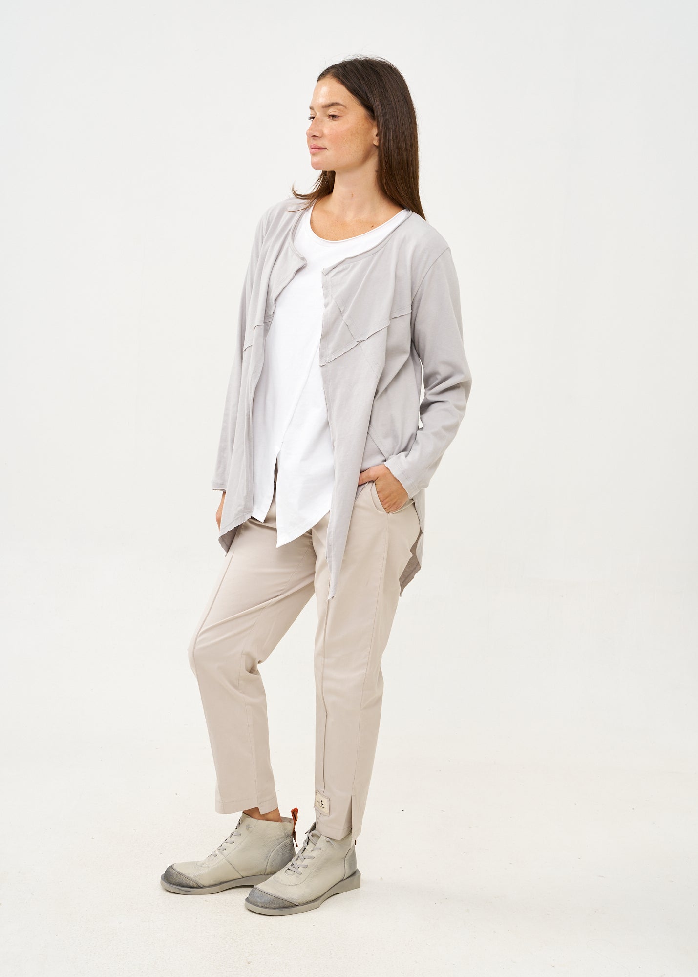 עליונית פתוחה דקה שרוול ארוך אפור בהיר