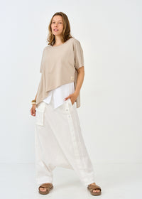 Baggy pants with white wrestling - 01