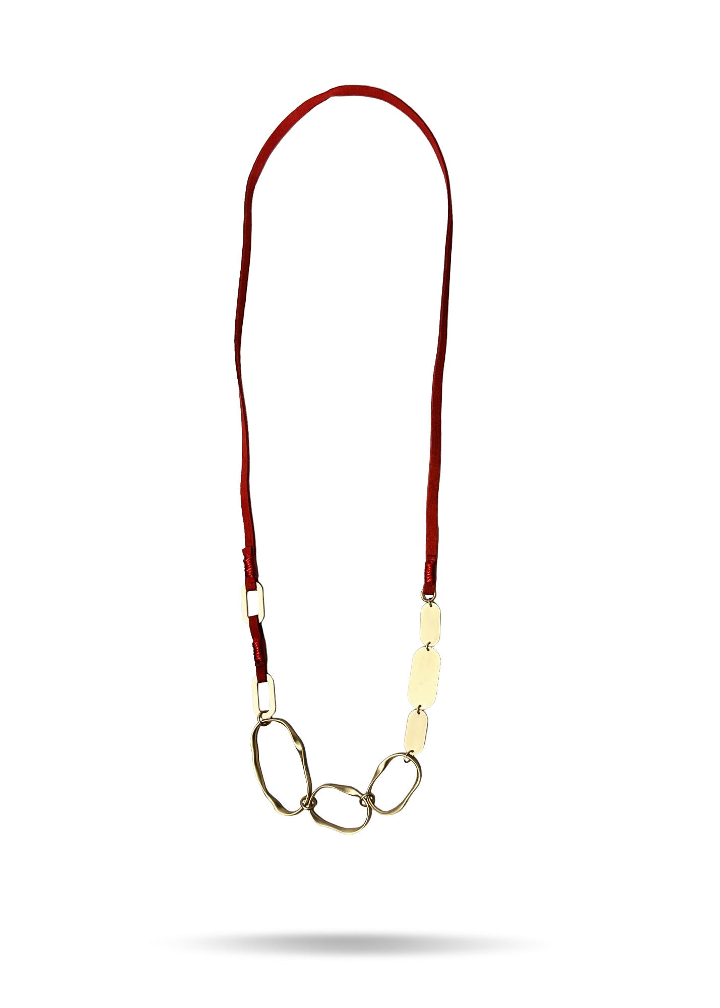 Long leather necklace combining different types of ovals, red