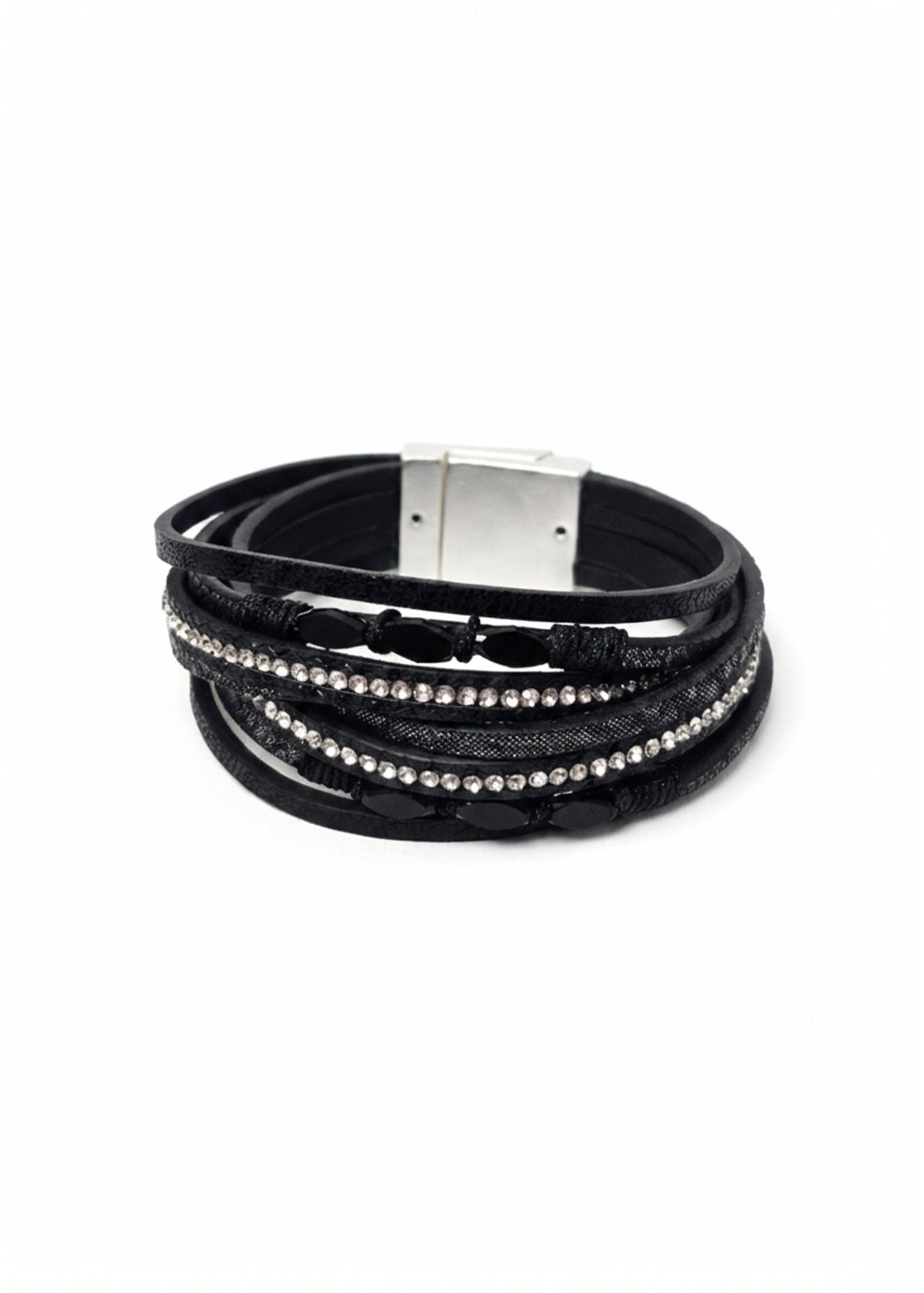 Bracelet combining different types of leather and small black stones