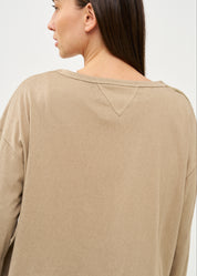 טי שרט עם כיס שרוול ארוך חום