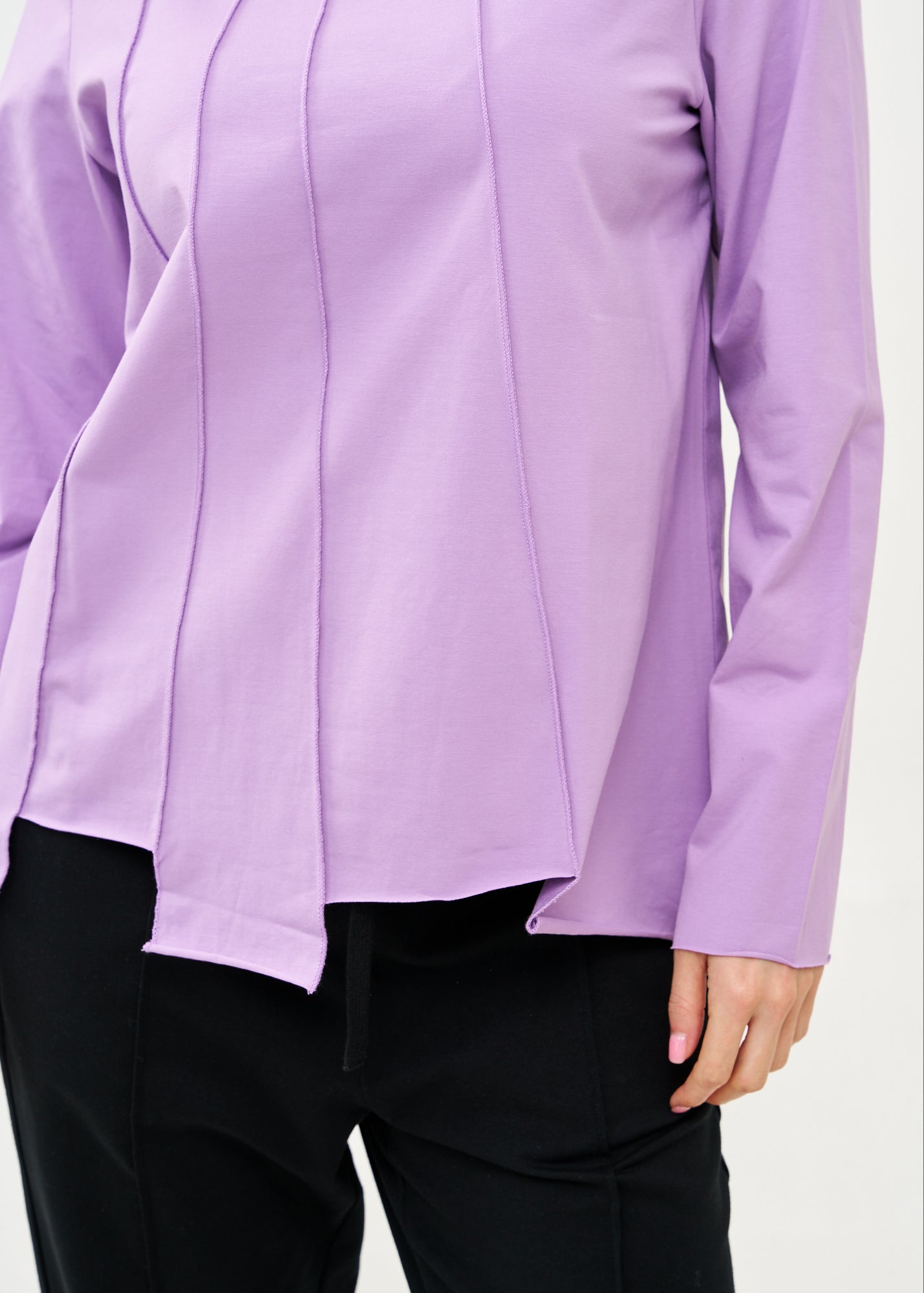 חולצה שרוול ארוך מפתח וסיומת מדורגת סגול