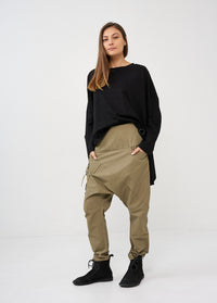 Boy's green buckle and strap pants - 00