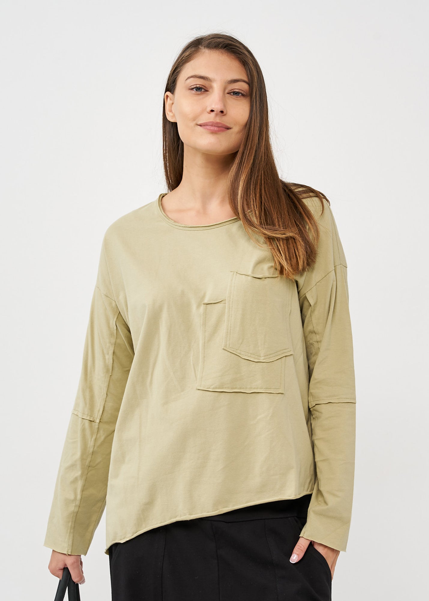 Green long sleeve diagonal extension shirt