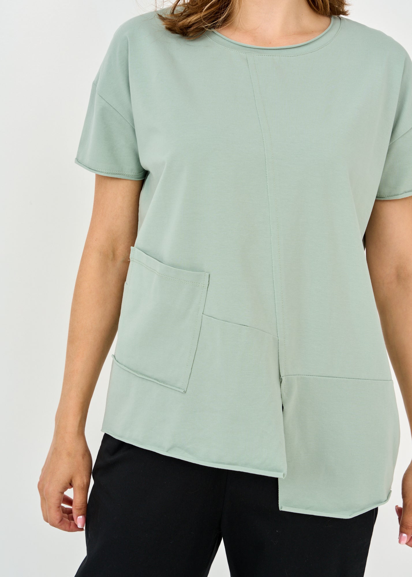 Two-point shirt and a light green pocket