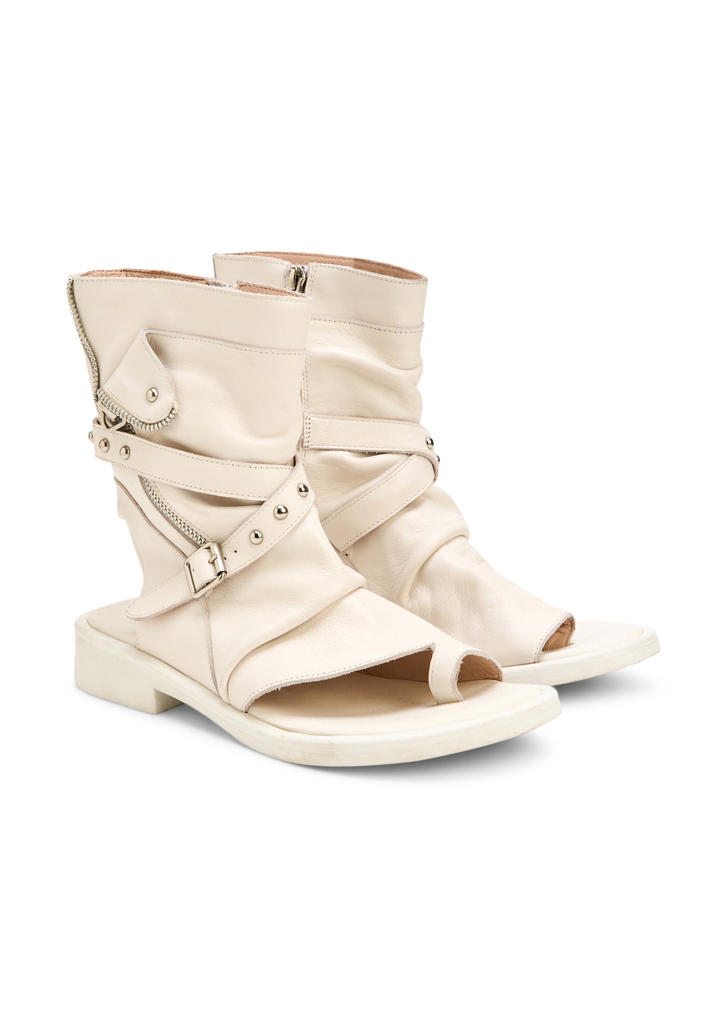 High sandals with straps and white buckle