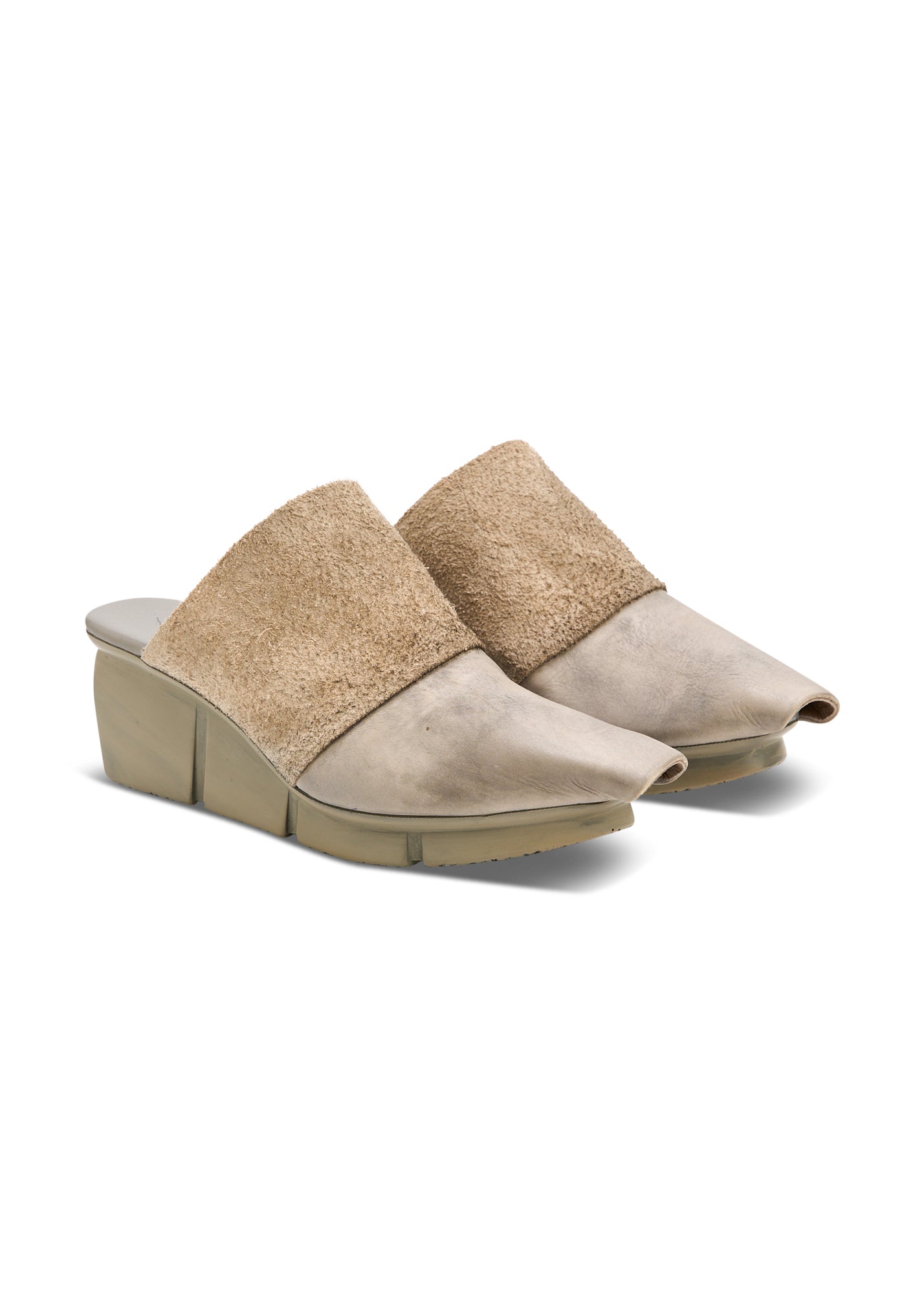 Platform heel shoes half leather reverse gray