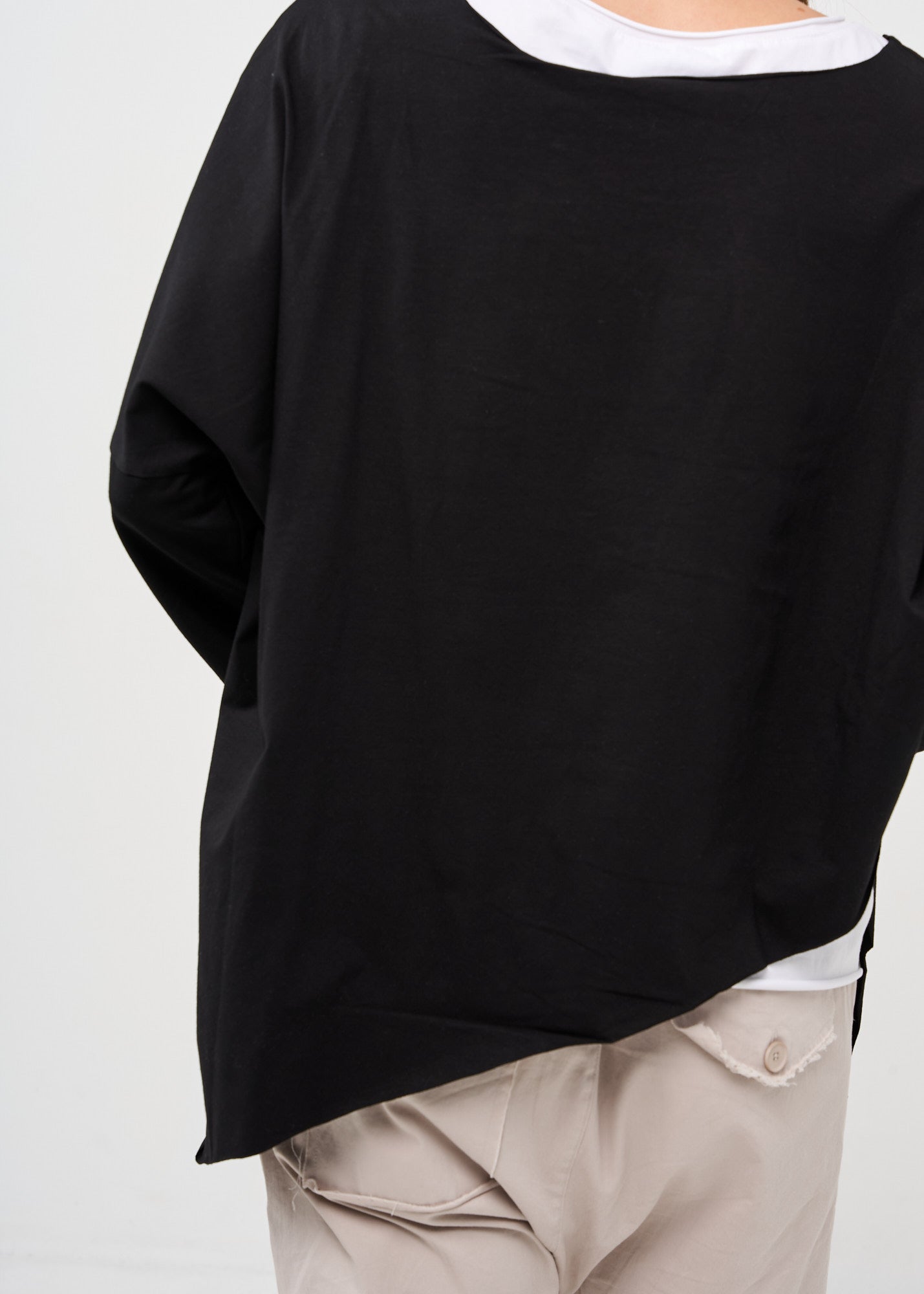 Black oversized 3/4 sleeve bat shirt
