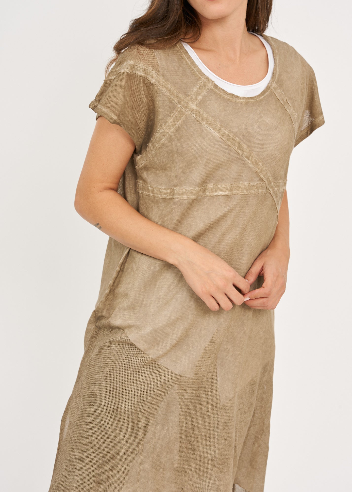 Short-sleeved mesh tunic, brown wash dyeing
