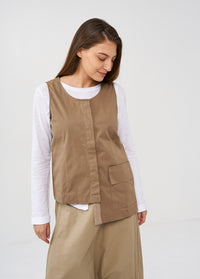 Asymmetrical vest with hidden buttons, brown - 00