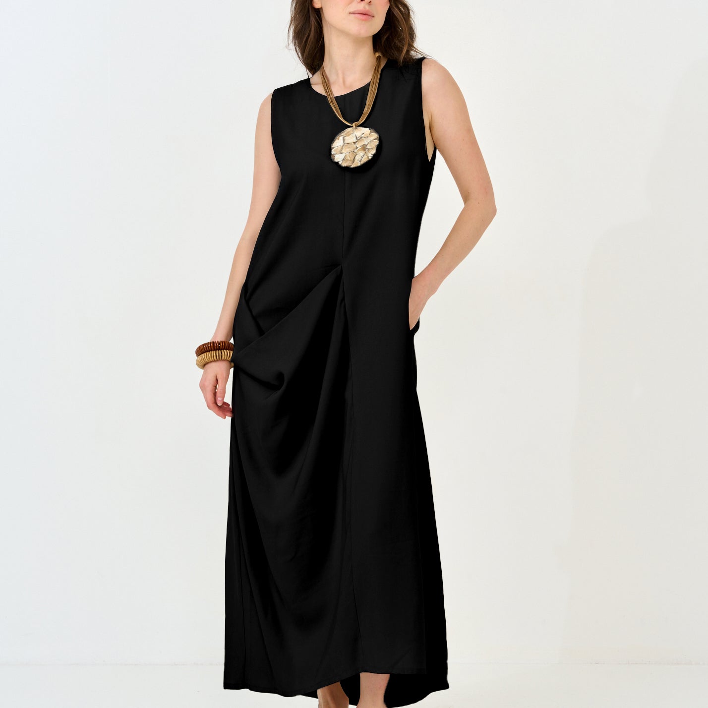 FULLBODY_58dfcb50-019d-4f67-a29c-0865353061de.jpg