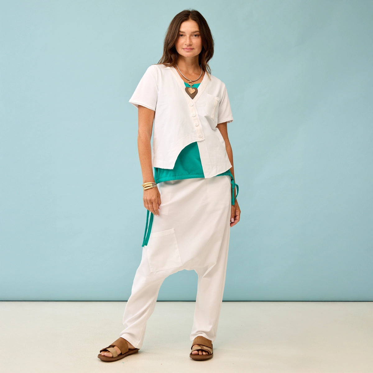 Shop_The_Look_e893a0cc-a775-4bc7-afe9-2af00786c1ab.webp