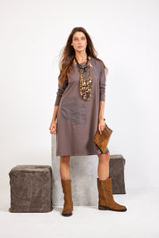 Кожаные ботинки с коричневыми заклепками