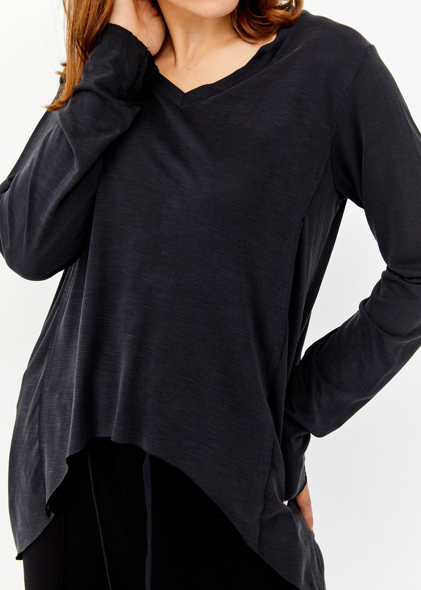 חולצה שרוול ארוך וצווארון וי בד סלאב שחור