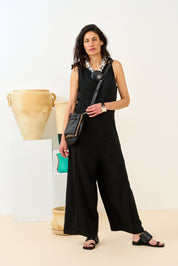 Black three-pocket leather evening bag