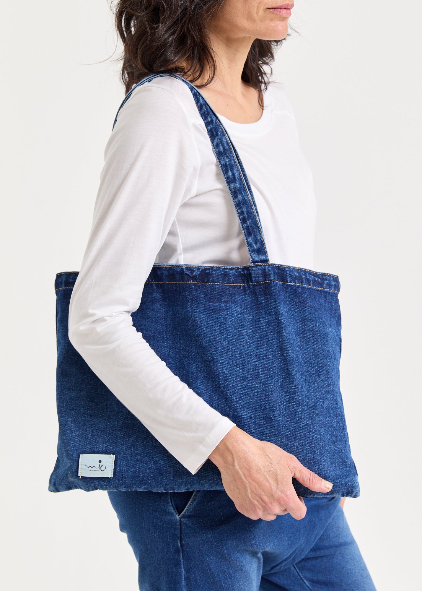 Miya wash blue jeans bag