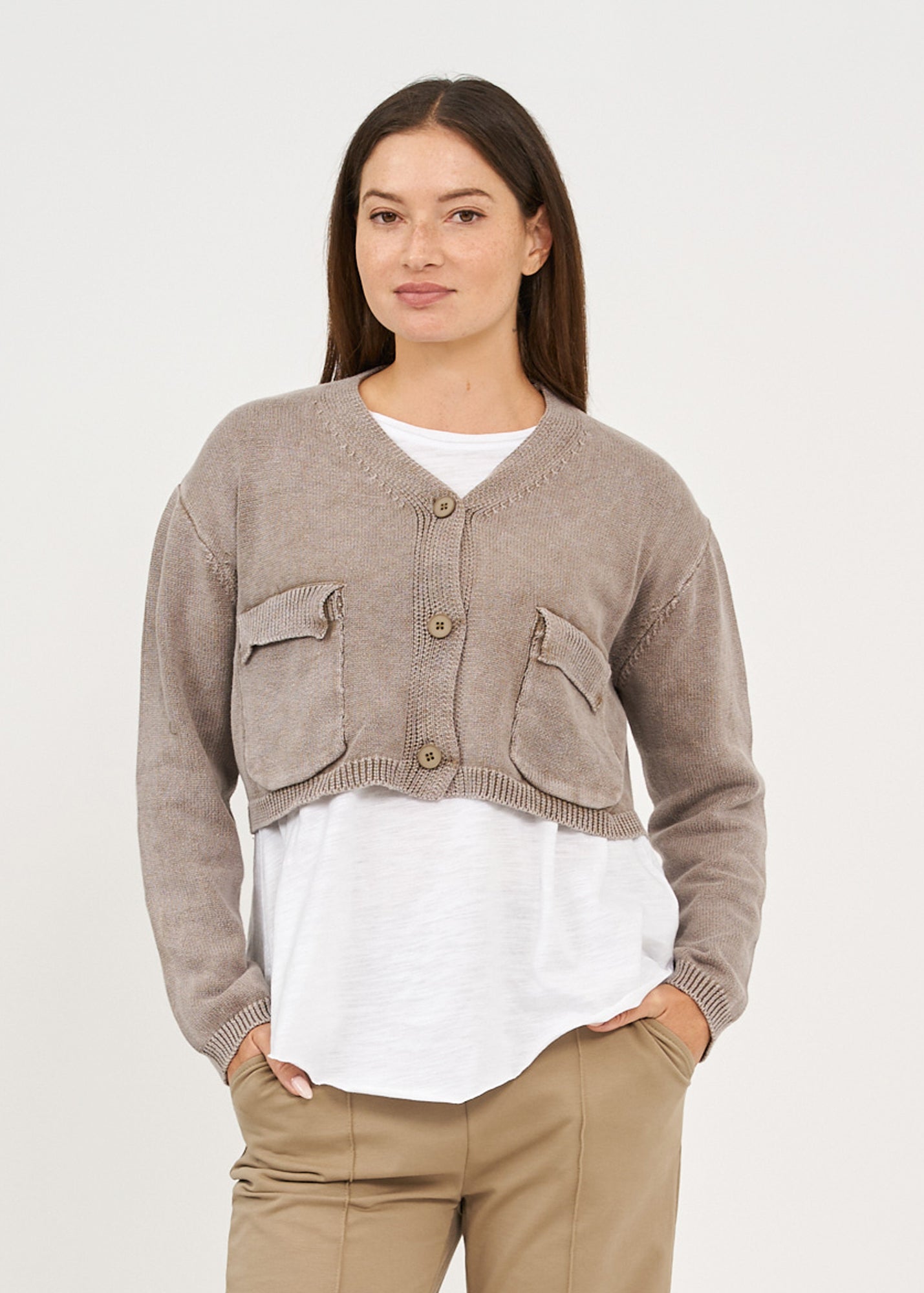 Three-button brown wash knit top