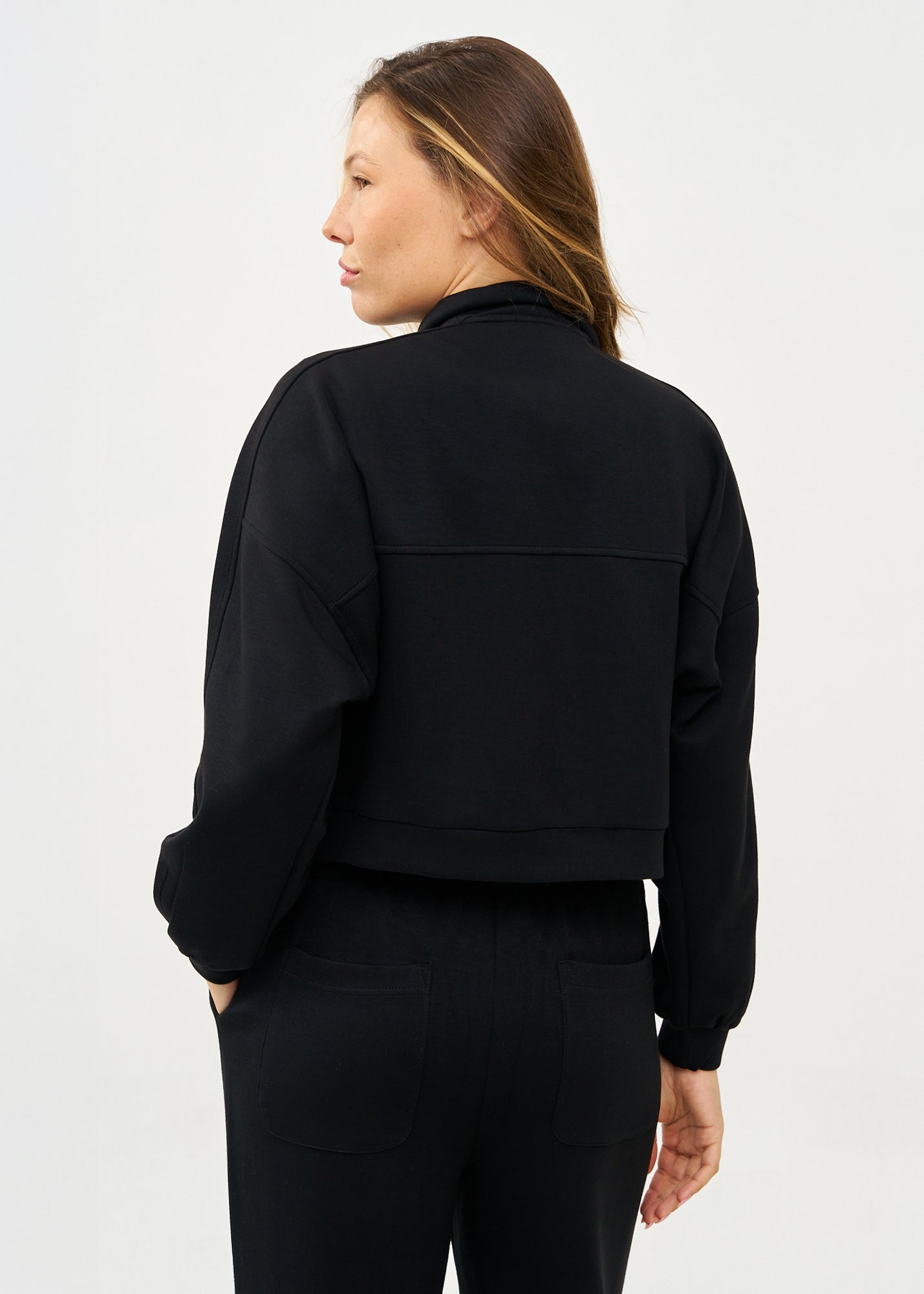 ג'קט שני כיסים קידמיים ורוכסן שחור