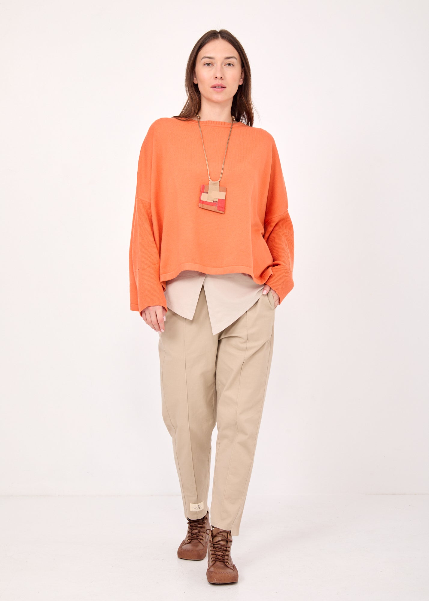 Orange round key basic knit