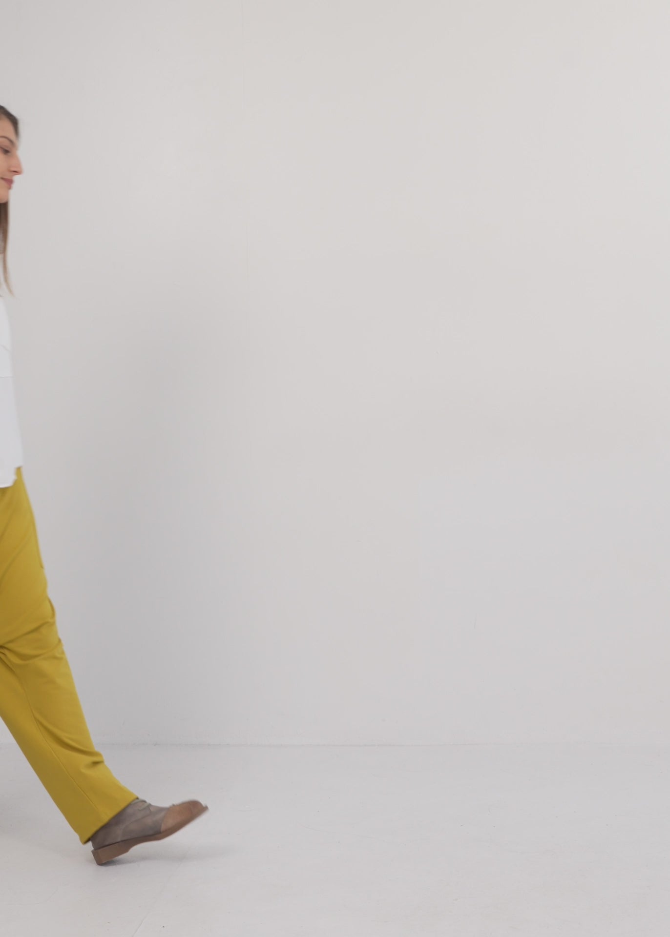 White long sleeve diagonal extension shirt