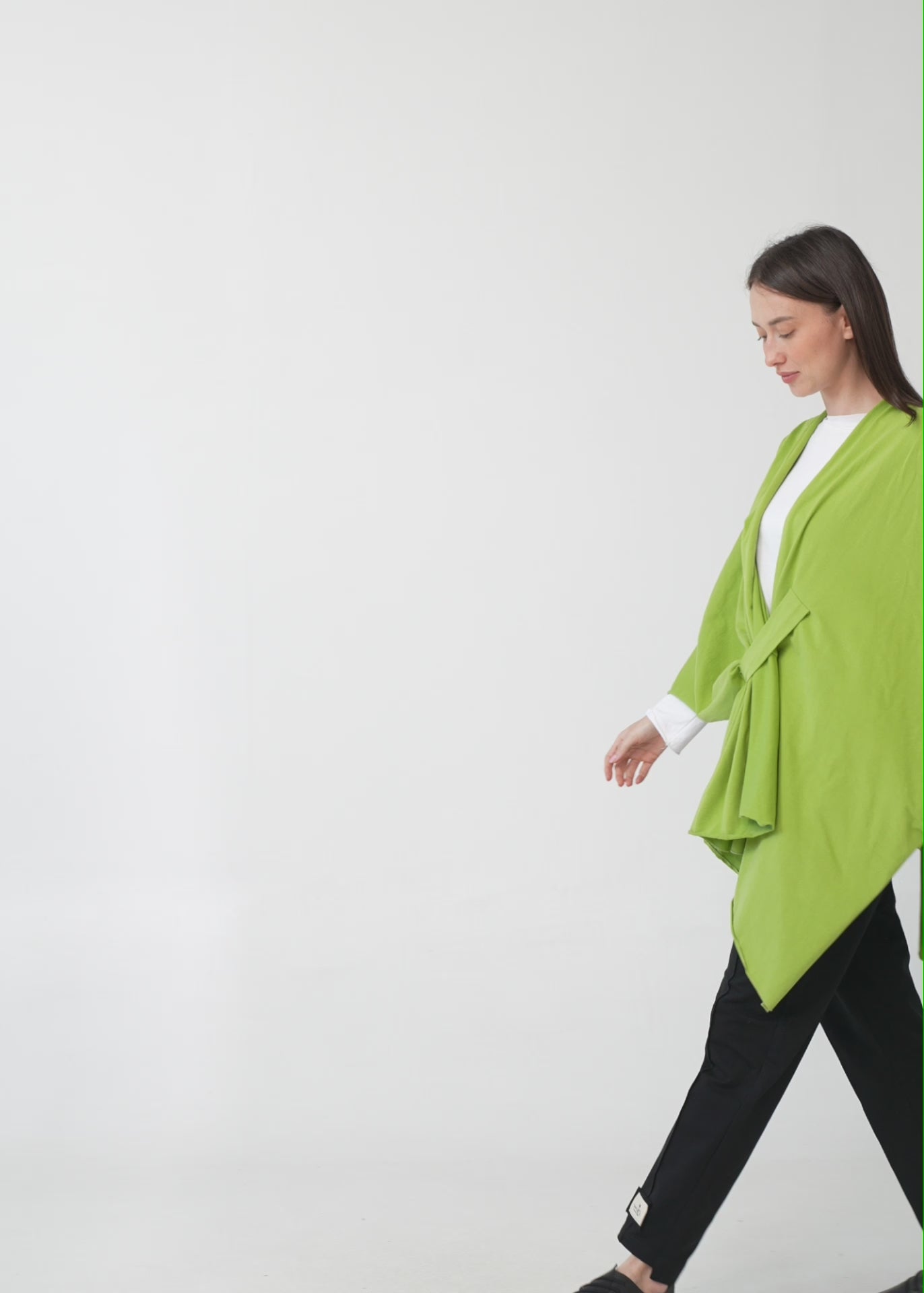 שכמייה עם סגירה אלכסונית אפור