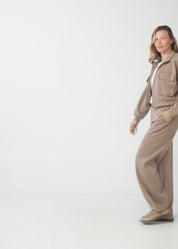 ג'קט שני כיסים קידמיים ורוכסן ירוק