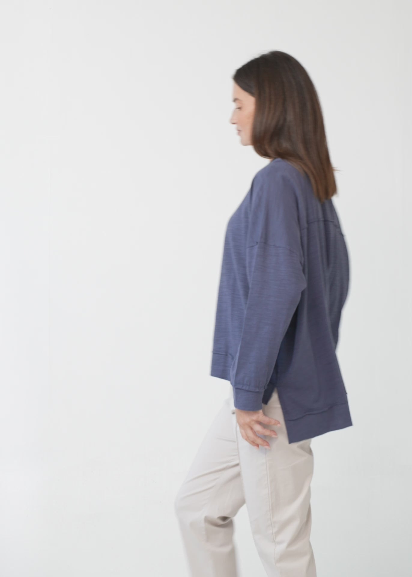 חולצה שרוול ארוך חצי כפתרה ודמוי כיס כחול כהה