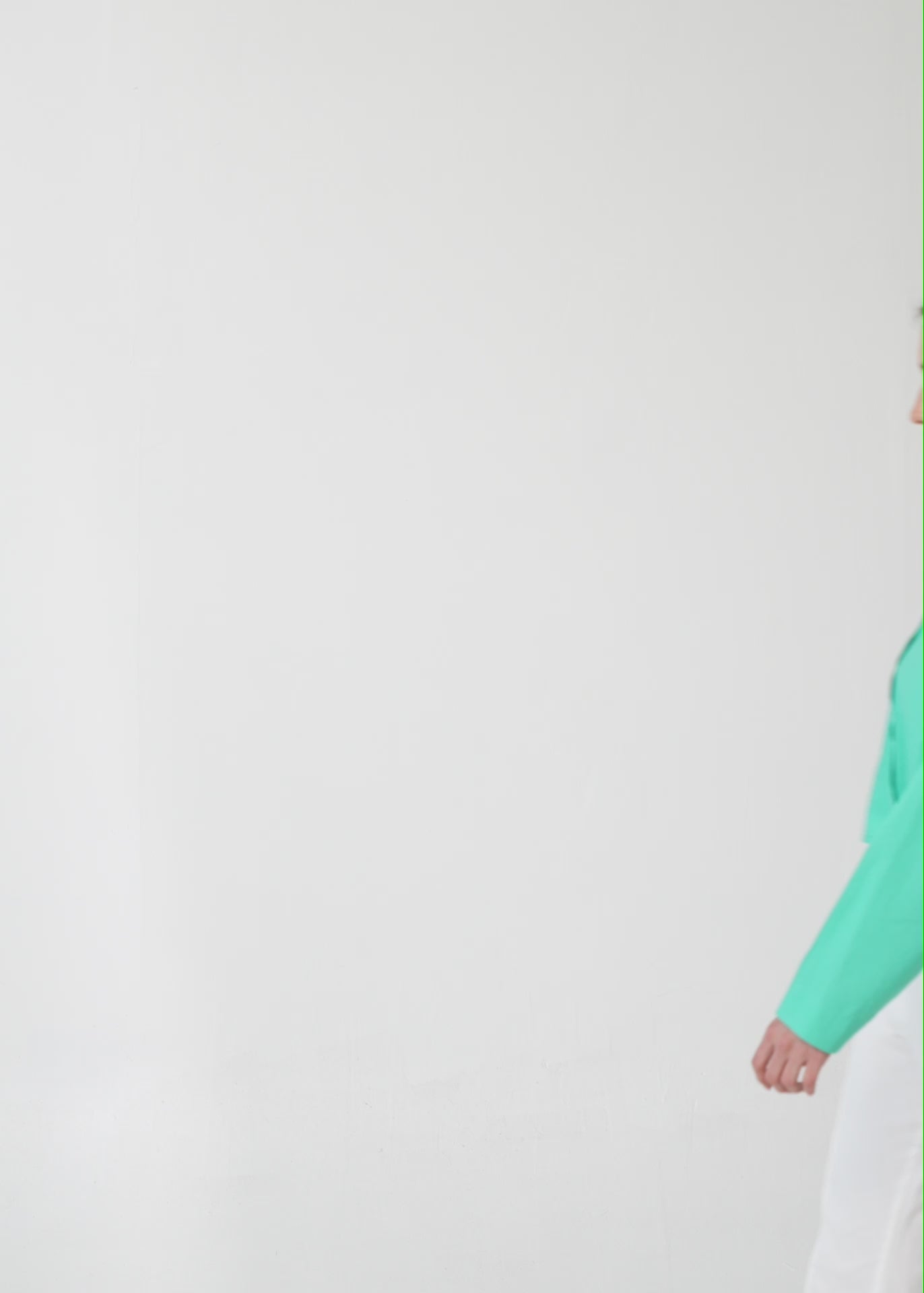 חולצה מכופתרת שילוב סרט סטון