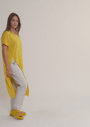 Short sleeve tunic with front slit, brown