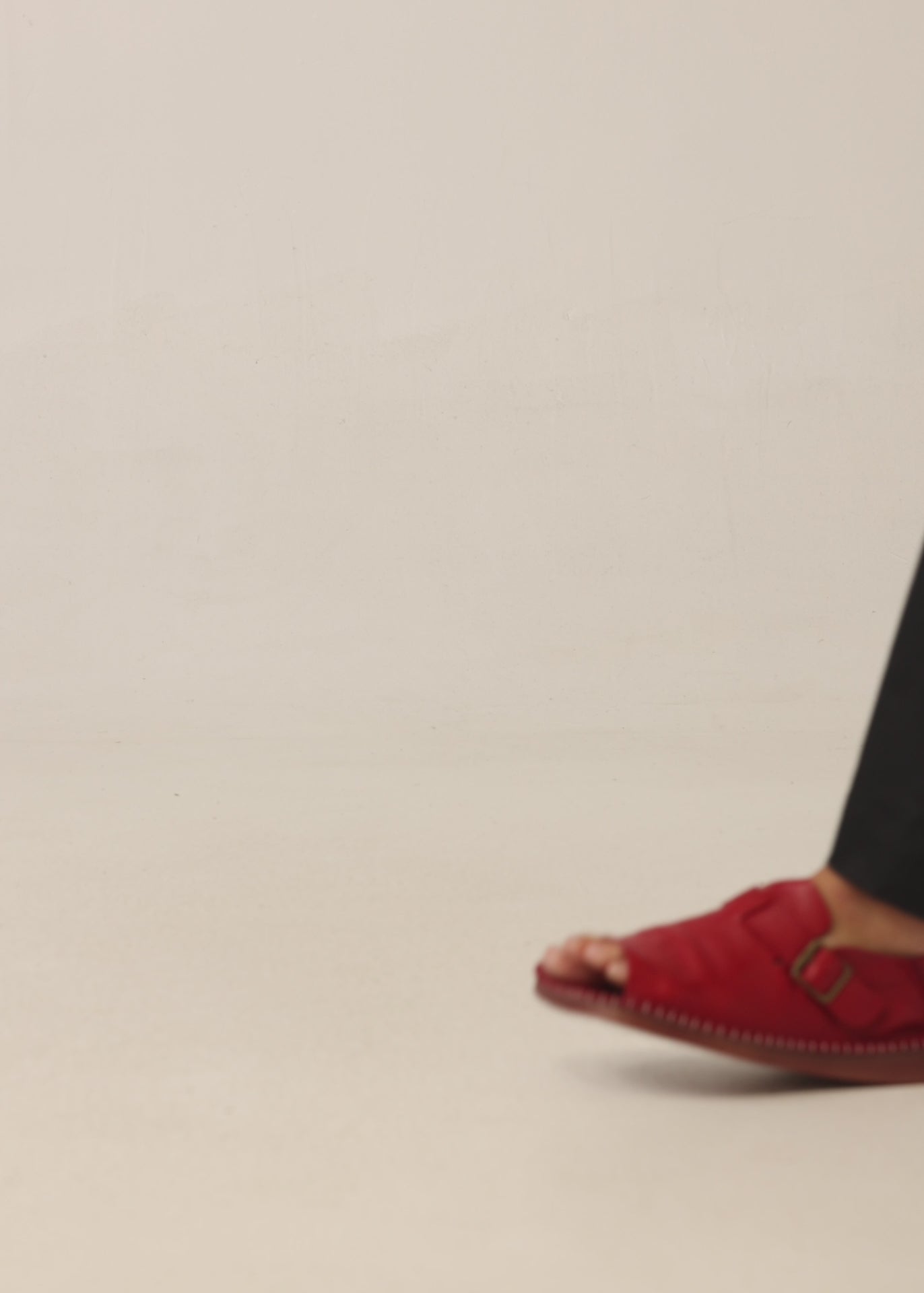 Women's sandals, soft leather, folding heel, red strap