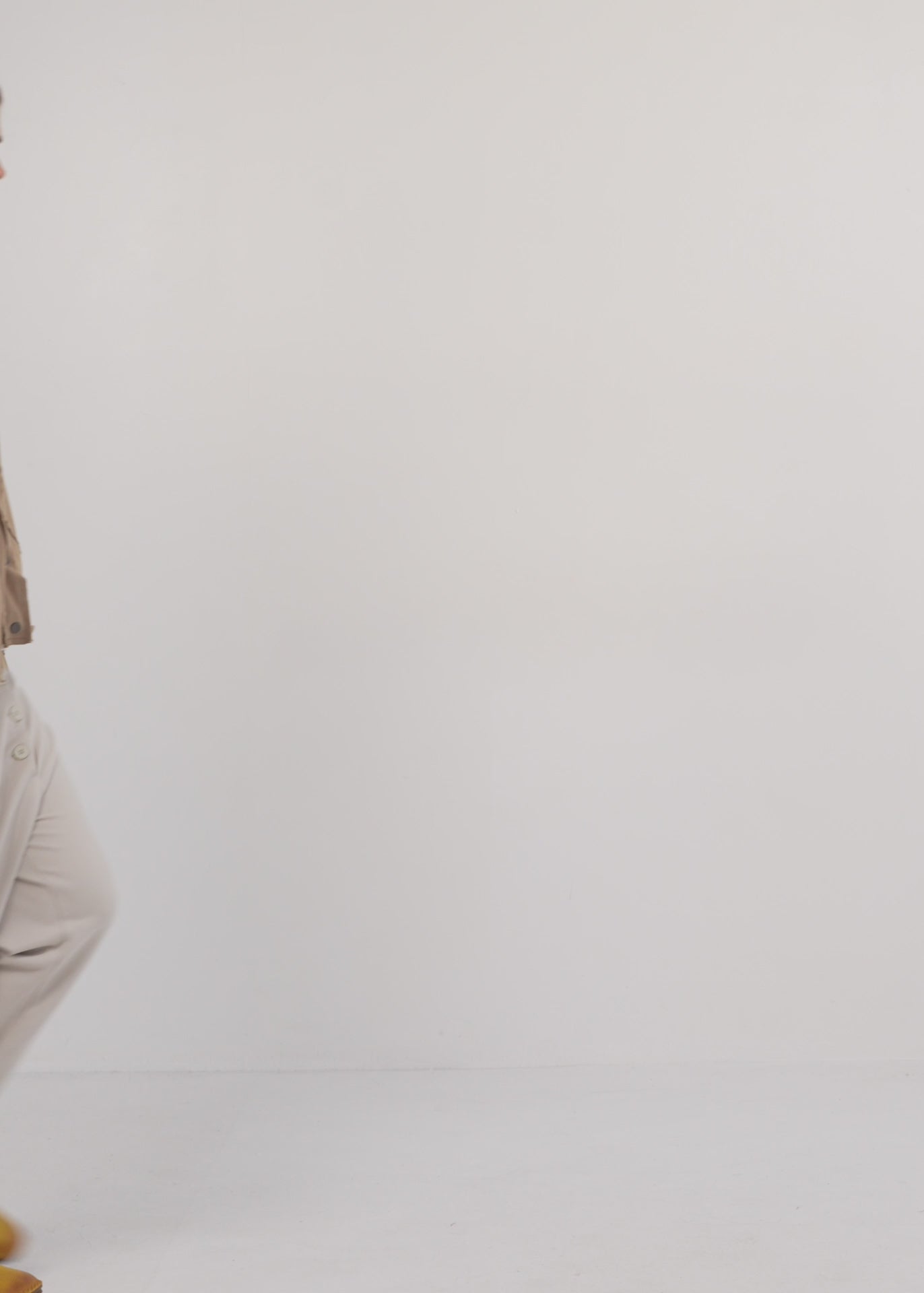 ג'קט חתכים חיצוניים ווש בז' ווש