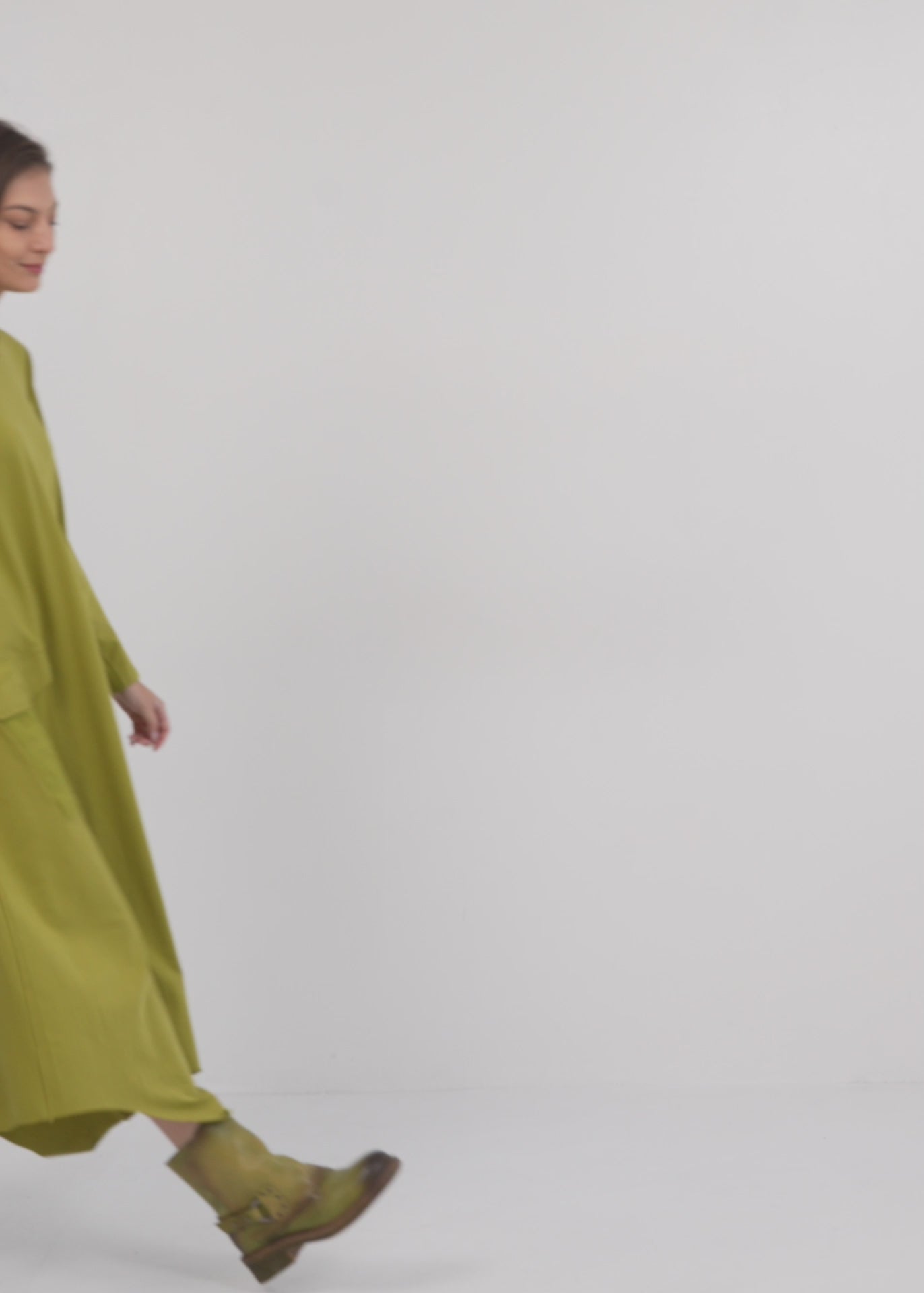 Long sleeve dress with gray ribbing