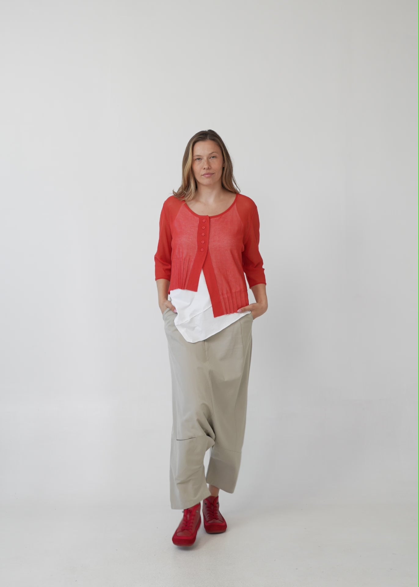 עליונית סריג דקה עם כפתורים שרוול 3/4 שחור